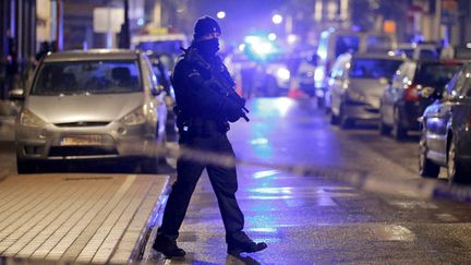 &nbsp; (Trois nouvelles interpellations ont eu lieu vendredi à Bruxelles, liées à un projet d'attentat déjoué en France. La plus spectaculaire a été réalisée  à Schaerbeek, une des communes de la capitale belge  © REUTERS/Vincent Kessler)