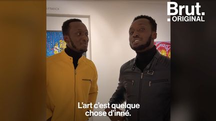 “Comme on a l’habitude de le dire, nous deux c’est une fusion, une complémentarité”. Brut a suivi les frères jumeaux Cédric Tchinan et Franc Ezan à l’occasion de leur exposition “Babi est doux” à la 193 Gallery de Paris.