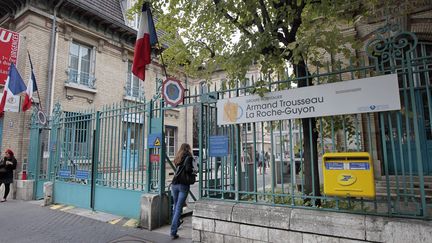 L'entrée de l'hôpital pédiatrique Armand-Trousseau, à Paris. (JACQUES DEMARTHON / AFP)