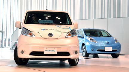 Une voiture &eacute;lectrique de Nissan, le 9 juin 2014 &agrave; Tokyo (Japon). (YOSHIKAZU TSUNO / AFP)