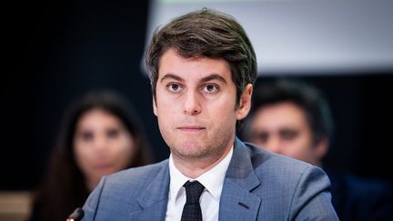 Gabriel Attal assiste à une réunion du comité interministériel du tourisme, à Paris, le 7 mai 2024. (XOSE BOUZAS / AFP)