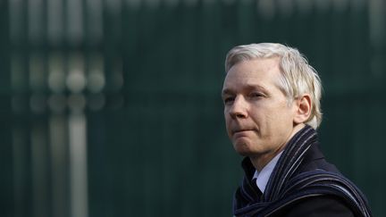 Le responsable de WikiLeaks Julian Assange devant le tribunal de Londres (Royaume-Uni), le 24 f&eacute;vrier 2011. (STEFAN WERMUTH/REUTERS)