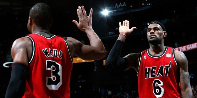 Dwyane Wade et LeBron James (Miami Heat) (KEVIN C. COX / GETTY IMAGES NORTH AMERICA)