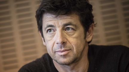 Patrick Bruel, le 6 novembre 2013, lors de la conf&eacute;rence de presse de pr&eacute;sentation du T&eacute;l&eacute;thon, au si&egrave;ge de France T&eacute;l&eacute;visions (Paris). (MARLENE AWAAD / MAXPPP)