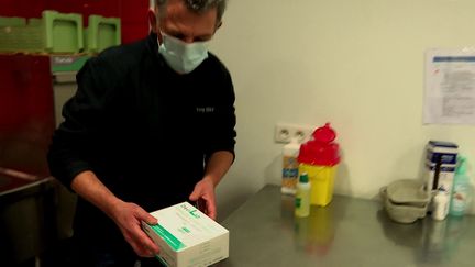 En Meurthe-et-Moselle, les centres de vaccination contre le Covid-19 manquent de doses.&nbsp; (FRANCEINFO)