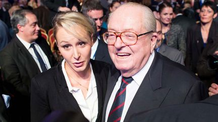  (Marion Maréchal-Le Pen et son grand-père, qui vont déjeuner pour s'entendre sur une liste aux régionales an PACA. © Maxppp)