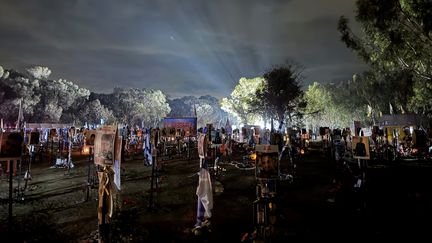 La cérémonie d'hommage aux victimes du Nova Festival, le 7 octobre 2024. (WILLIAM DE LESSEUX / FRANCEINFO / RADIO FRANCE)