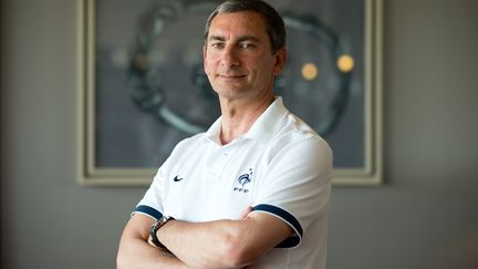 Pascal Garibian a réagi fermement aux critiques du coach d'Angers Stéphane Moulin envers le corps arbitral (JEAN-SEBASTIEN EVRARD / AFP)