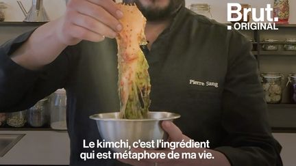 Entre plat traditionnel revisité et histoire personnelle, Pierre Sang retrace avec le bibimbap, sa vie entre la France et la Corée.