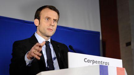 Emmanuel Macron, candidat à la présidentielle, lors d'un meeting à Carpentras (Vaucluse), le 17 février 2017. (FRANCK PENNANT / AFP)