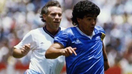 Football : le maillot de la "main de Dieu", porté par Diego Maradona, mis aux enchères (FRANCE 3)