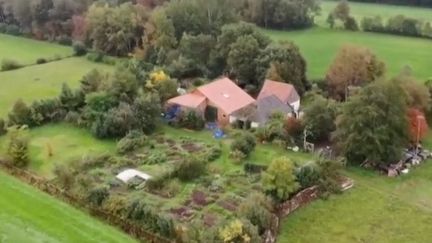 La ferme où était reclus un père et ses cinq enfants dans l'attente de la fin du monde, aux Pays-Bas. (France 2)