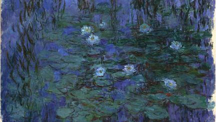 Les "Nymphéas" ont cent ans. Pour l'occasion, le musée de l'Orangerie s'est demandé comment ils avaient influencé les peintres abstraits américains, alors qu'un panneau de l'œuvre ultime et magistrale de Claude Monet est entré au Museum of Modern Art en 1955. L'exposition s'arrête sur ce moment de rencontre entre le maître de Giverny et l'école abstraite new-yorkaise à travers une sélection d'œuvres tardives du premier et une vingtaine de grandes toiles de Jackson Pollock, Mark Rothko, Barnett Newman, Clyfford Still, Helen Frankenthaler, Morris Louis, Philip Guston, Joan Mitchell, Mark Tobey, Sam Francis, Jean-Paul Riopelle et Ellsworth Kelly. Jusqu'au 20 août. Ici Claude Monet, "Nymphéas bleus", 1916-1919, Paris, musée d'Orsay
 (Musée d&#039;Orsay, Dist. RMN-Grand Palais / Patrice Schmidt)