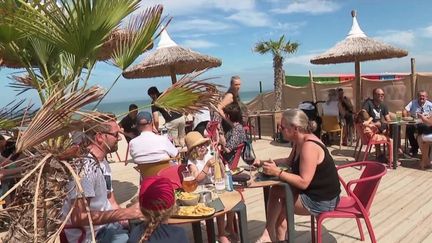 Samedi 27 août, les premiers constats quant à la saison estivale sont établis.&nbsp;Le bilan est bon pour les professionnels du tourisme qui ont fait le plein. (France 2)