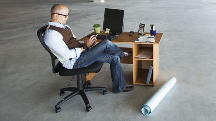 Les ventes mondiales de PC ont baiss&eacute; fin 2011 pour la premi&egrave;re fois depuis plus de cinq ans. (JETTA PRODUCTIONS / GETTY IMAGES)