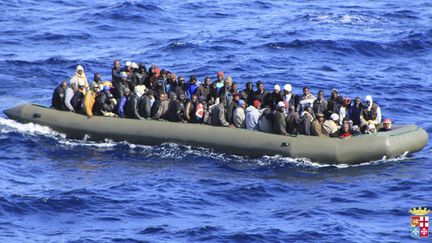 &nbsp; (Photo fournie par la marine italienne, après une opération de secours, en février dernier © REUTERS/Marina Militare)