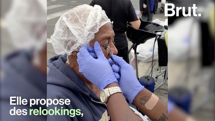 Le quartier de Los Angeles Skid Row est connu comme la capitale américaine des sans-abri. Chaque semaine, Shirley y transforme un coin de rue en salon de beauté pour leur offrir une coupe de cheveux, de la nourriture, et bien plus encore…