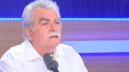 André Chassaigne sur le plateau de 8h30 politique, samedi 10 septembre. (FRANCEINFO)