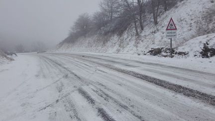 Le col de l'Escrinet entre Privas et Aubenas (Ardèche), le 25 janvier&nbsp;2017. (RADIOFRANCE/PIERRE-JEAN PLUVY)