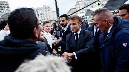 Le président français Emmanuel Macron le 12 septembre 2024 lors d'une visite au Havre (Seine-Maritime) pour célébrer le 80e anniversaire de la libération de la ville. (BENOIT TESSIER / AFP)