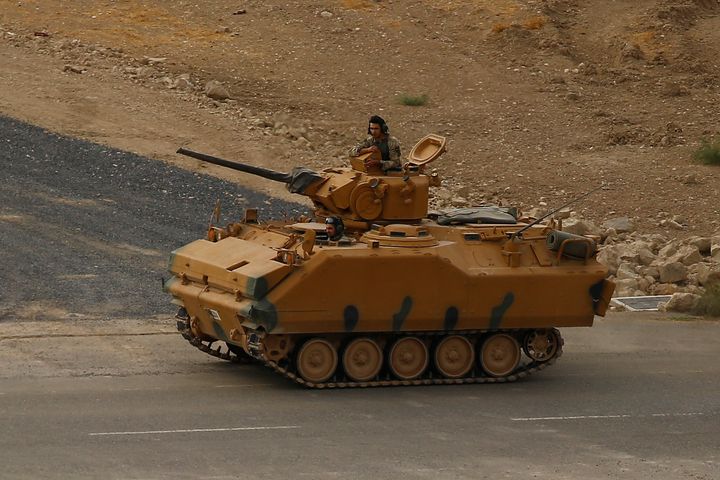 Blindé turc à Ceylanpinar (Turquie) à la frontière avec la Syrie le 22 octobre 2019 (REUTERS - HUSEYIN ALDEMIR / X03654)