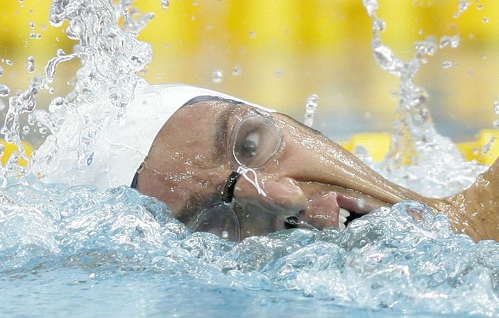 Le paranageur David Smétanine lors d'une série du 200 mètres nage libre (catégorie S4) des Jeux de Pékin, le 9 septembre 2008. (GREG BAKER / AP / SIPA)