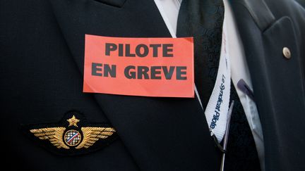 Un pilote d'Air France, &agrave; Paris, le 23 septembre 2014. (CITIZENSIDE / YANN KORBI)