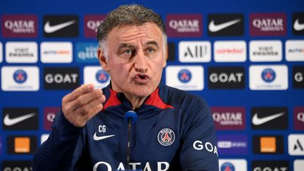 Christophe Galtier en conférence de presse avant Angers-PSG, le 20 avril 2023. (FRANCK FIFE / AFP)