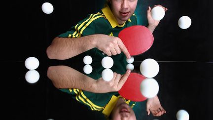 On esp&egrave;re que l'Australien Robert Frank verra moins de balles de ping-pong lorsqu'il d&eacute;fendra les couleurs de son pays aux Jeux olympiques. (QUINN ROONEY / GETTY IMAGES)