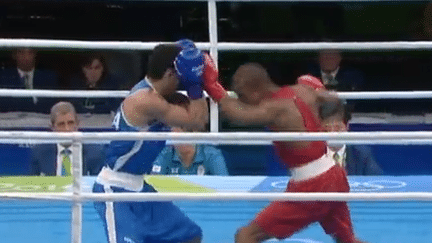 JO 2016 : l'argent pour le boxeur Sofiane Oumiha