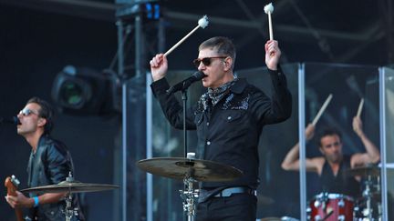 Le Rennais a achevé sa longue tournée sur la scène du Parc Saint-Cloud avec un concert tonique
 (Gilles Scarella - Studio France Télévisions)