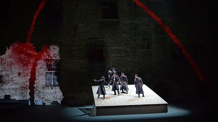 "Le Prince de Hombourg", mise en scène Georgio Barberio Corsetti, Cour du Palais des Papes Avignon 2014
 (BORIS HORVAT / AFP)