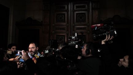 François Devaux, président de l'association La parole libérée, au tribunal de Lyon, le 30 janvier 2020.&nbsp; (JEFF PACHOUD / AFP)