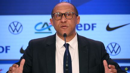 Philippe Diallo, président par intérim de la Fédération française de football, au siège de la FFF, le 30 mars 2023. (FRANCK FIFE / AFP)