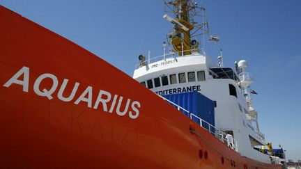 L'odyssée de l'«Aquarius», navire chargé de migrants, refusé par l'Italie, non accueilli par la France, finalement pris par l'Espagne... symbolise les difficultés de l'Europe face à la question migratoire. (PAU BARRENA / AFP)