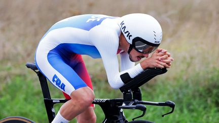 Le paracycliste Alexandre Léauté sur le contre-la-montre des Jeux paralympiques de Paris, le 4 septembre 2024. (ALEX WHITEHEAD / SIPA)