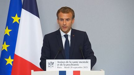 Emmanuel Macron lors de son discours de clôture des Assises de la santé mentale et de la psychiatrie, mardi 28 septembre 2021 au ministère de la Santé. (FRANCEINFO)