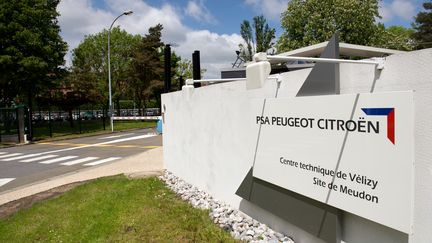 L'entr&eacute;e du site PSA de Meudon-la-For&ecirc;t (Hauts-de-Seine), le 22 mai 2013. (LIONEL BONAVENTURE / AFP)