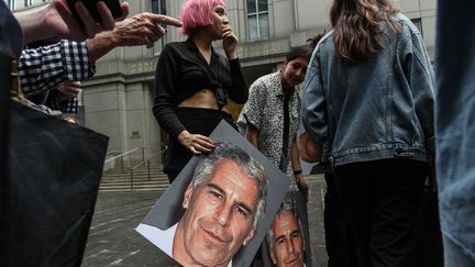 Affaire Epstein : la justice française ouvre une enquête