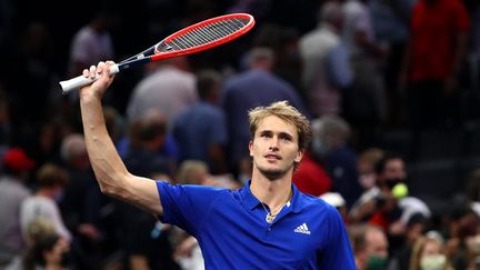 Alexander Zverev lors de son match contre John Isner au 2eme jour de la Laver Cup à Boston, le 25 septembre 2021 (ADAM GLANZMAN / GETTY IMAGES NORTH AMERICA)