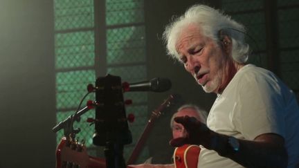 Musique : à 93 ans, Hugues Aufray réalise une tournée exceptionnelle dans des églises