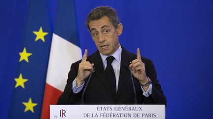 Pour Sarkozy, Hollande "c'est fini"