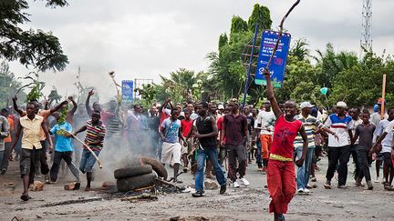 Des manifestants &agrave; Bujumbura, au Burundi, le 13 mai 2015. (LANDRY NSHIMIYE / AFP)