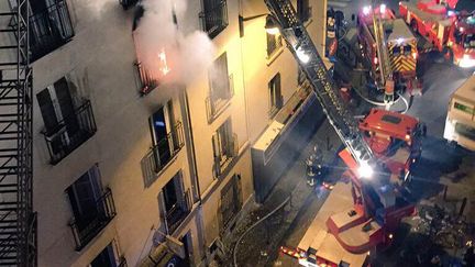 L'incendie criminelle de la rue Myrha, à Paris, a fait 8 morts le 2 septembre 2015 (NORMAN GRANDJEAN / AFP)