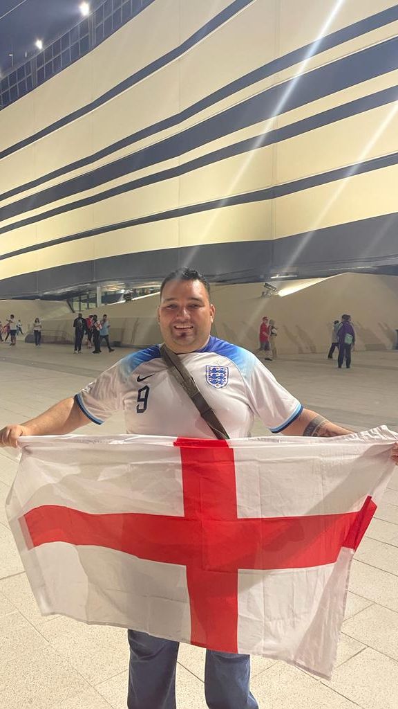 César, un supporter mexicain venu assister au match entre l'Angleterre et les États-Unis au stade Al-Bayt, le 25 novembre 2022. (Denis Ménétrier/France Télévisions)