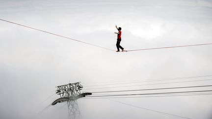 Les lignes &eacute;taient install&eacute;es entre la station en amont du t&eacute;l&eacute;ph&eacute;rique et le sommet physique du Mol&eacute;son, ainsi que dans la combe de Bonnefontaine. (FABRICE COFFRINI / AFP)