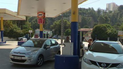 Prix des carburants : la légère baisse devrait se poursuivre à la rentrée