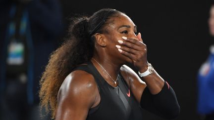 L'Américaine Serena Williams a remporté son 7e Open d'Australie, samedi 28 janvier 2017 à Melbourne, en battant sa sœur Venus 6-4, 6-4. (WILLIAM WEST / AFP)