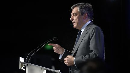 François Fillon en meeting à Orléans, le 7 mars 2017. (GUILLAUME SOUVANT / AFP)