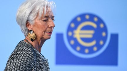 12 décembre 2024, Hesse, Francfort-sur-le-Main : Christine Lagarde, présidente de la Banque centrale européenne (BCE), arrive à la conférence de presse. (ARNE DEDERT / DPA / AFP)